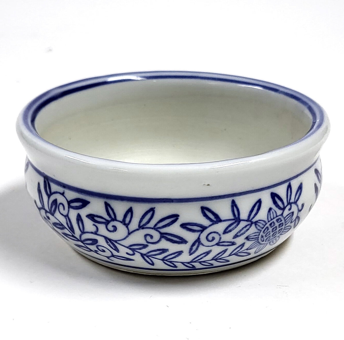 Vintage Chinese blauw-witte porseleinen kom, handbeschilderd