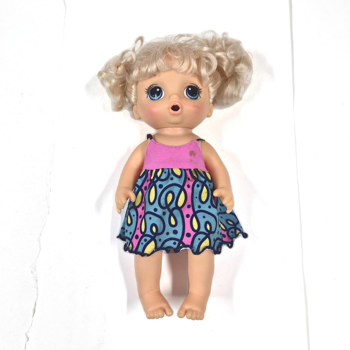 Vintage Hasbro Baby Alive Snackin' Sara pratende pop, Nederlandstalig