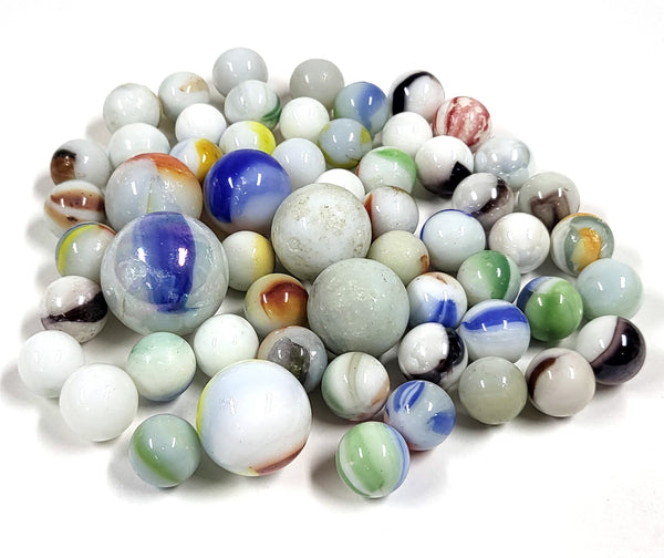 Vintage partij glazen knikkers: parelmoer, cat's eye en swirl, ca. 350 gram