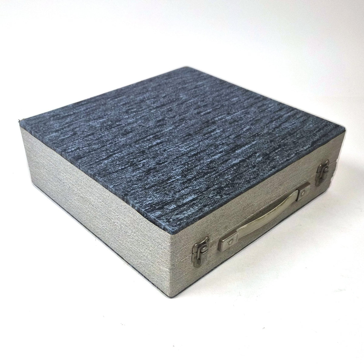 Vintage lP-opbergkoffer blauw met harmonicaschotten, voor 24 LP's