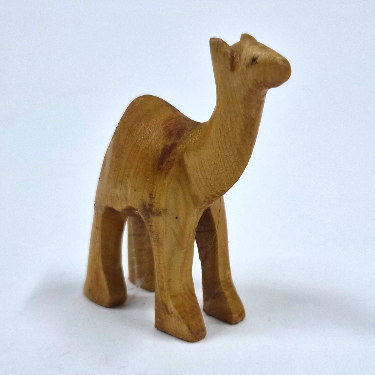 Vintage handgesneden houten kameeltje, miniatuur volkskunst