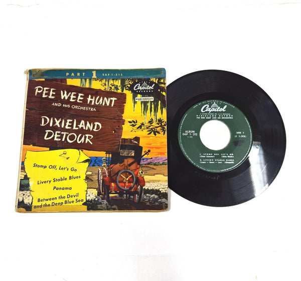 Pee Wee Hunt – Stomp Off, Let's Go / Panama