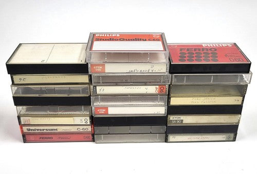 Vintage partij van 25 lege cassettedoosjes van verschillende merken