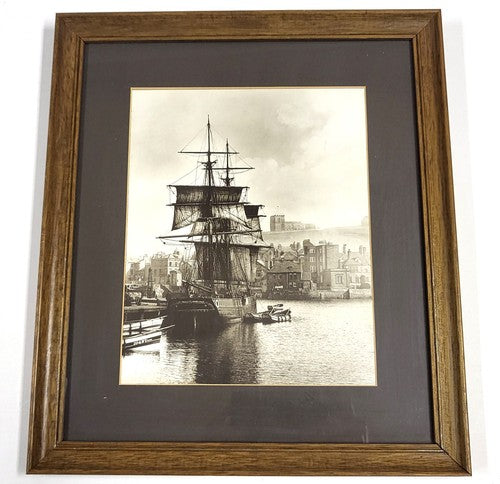 Vintage ingelijste zwart-witprint 'The Opal of Whitby' naar Frank Meadow Sutcliffe