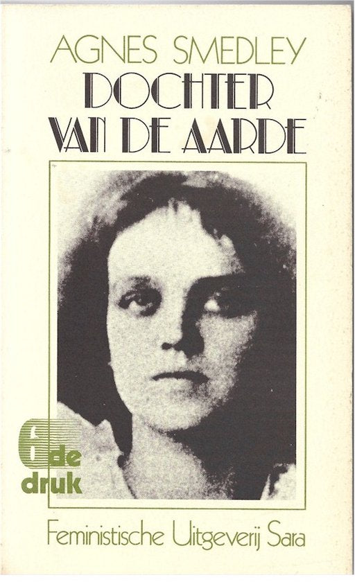 Dochter van de aarde - Smedley, Agnes