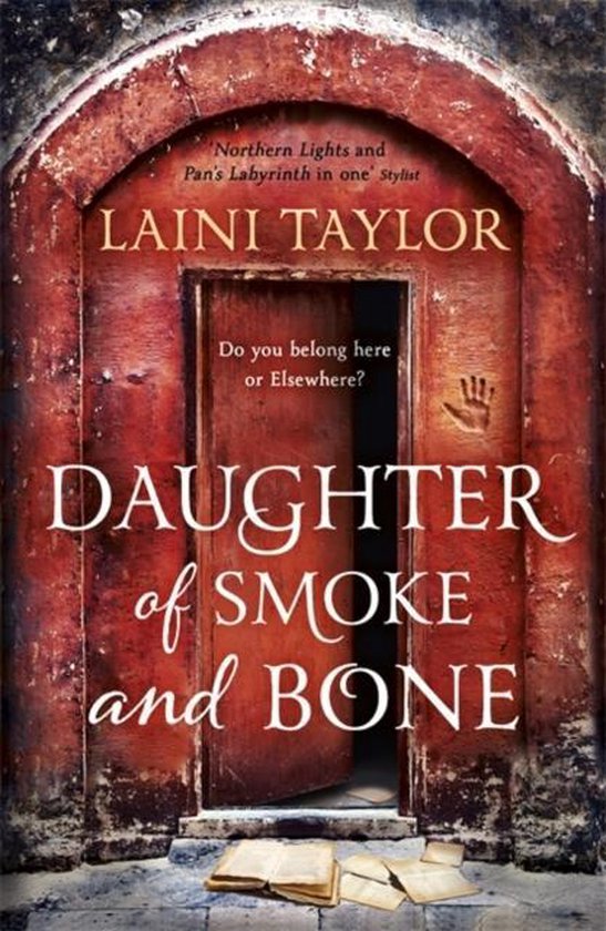 Daughter Of Smoke & Bone - Laini Taylor