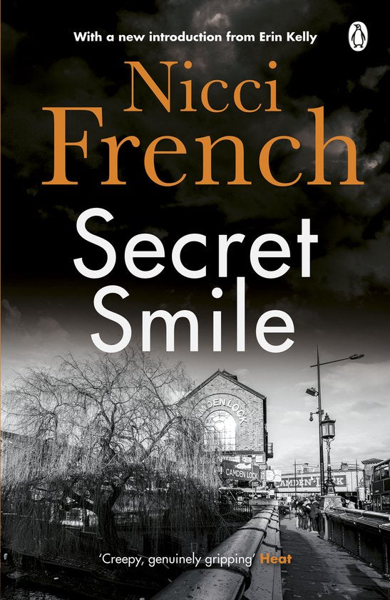Secret Smile - Nicci French