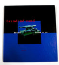 Brandend zand, keramiek beelden aan zee - P. Peters