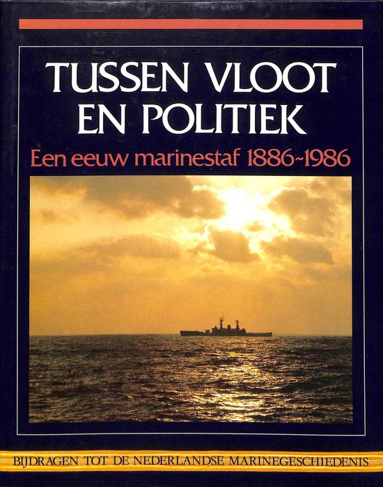 Tussen vloot en politiek - L. Brouwer