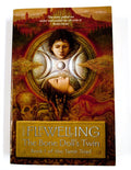 The Bone Doll's Twin - Lynn Flewelling