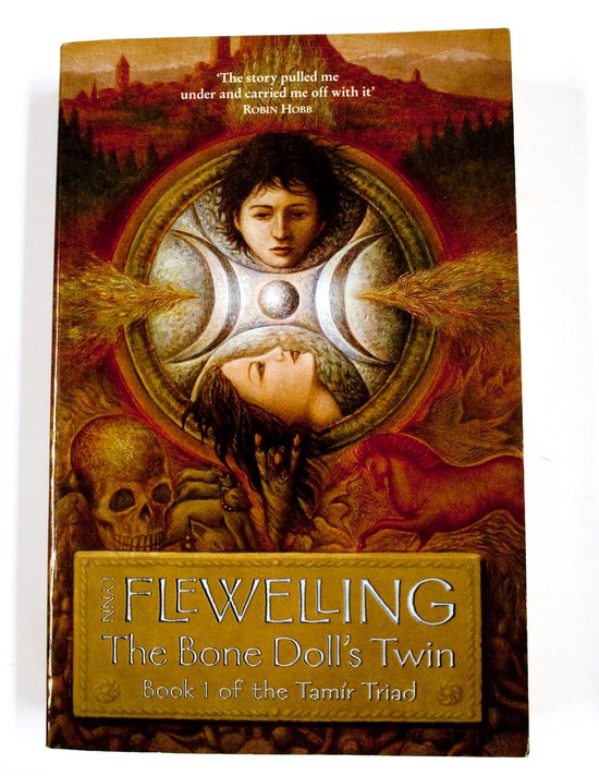 The Bone Doll's Twin - Lynn Flewelling