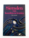 Sieraden van koorden en kralen - Lemstra