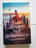 Zomer vol geheimen - Scott, Nikola