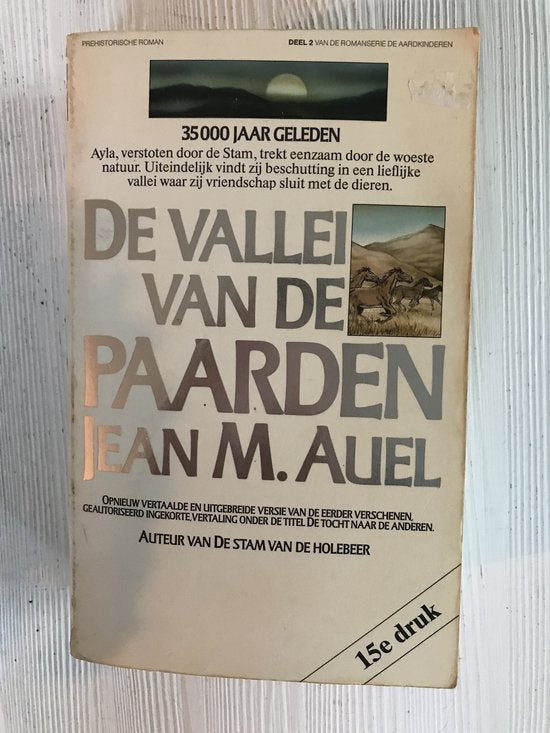 De vallei van de paarden - J.M. Auel, geen
