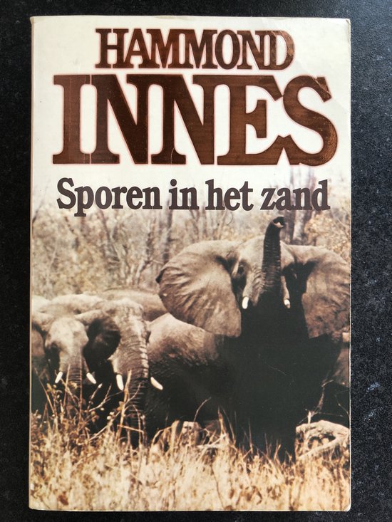 Sporen in het zand - Hammond Innes, M. van Sligter