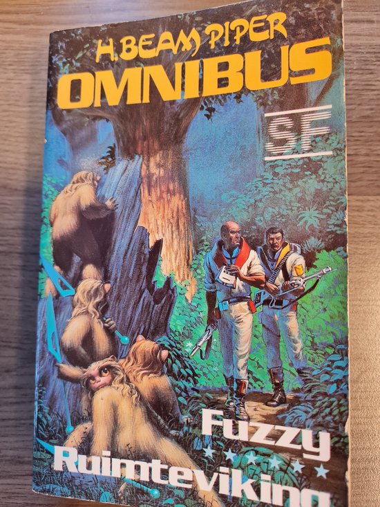 Omnibus: Fuzzy / Ruimte viking - H. Beam Piper