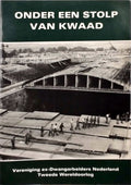 Onder een stolp van kwaad - J.P. Steevens