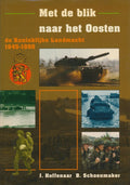Met de blik naar het Oosten - J. Hoffenaar, B. Schoenmaker